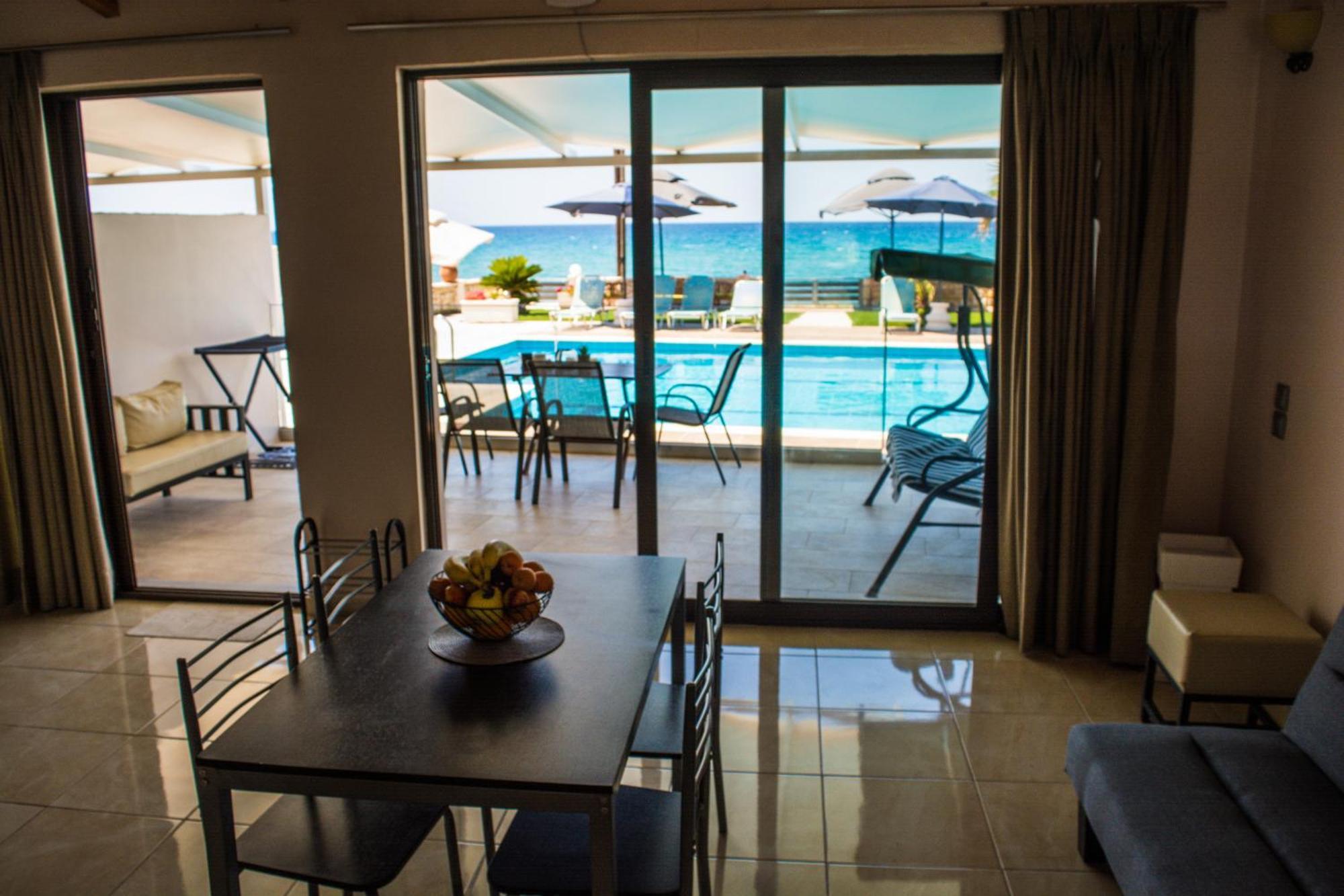 Fanis Seafront Apartments Agios Gordios  Eksteriør billede
