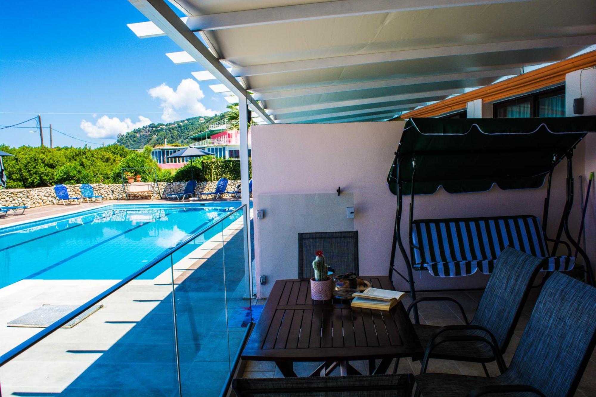 Fanis Seafront Apartments Agios Gordios  Eksteriør billede
