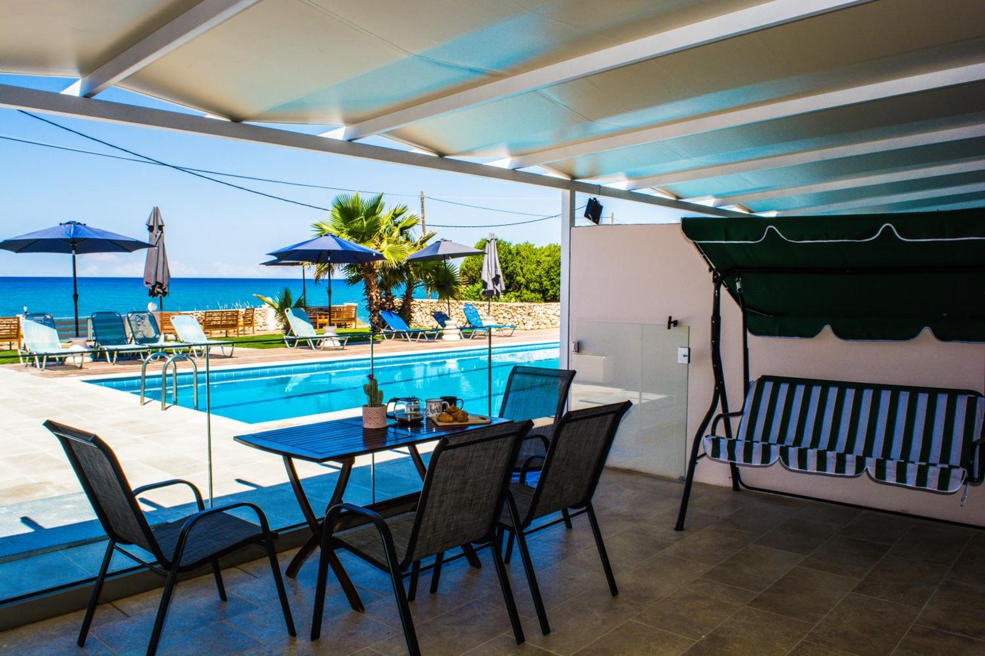 Fanis Seafront Apartments Agios Gordios  Eksteriør billede
