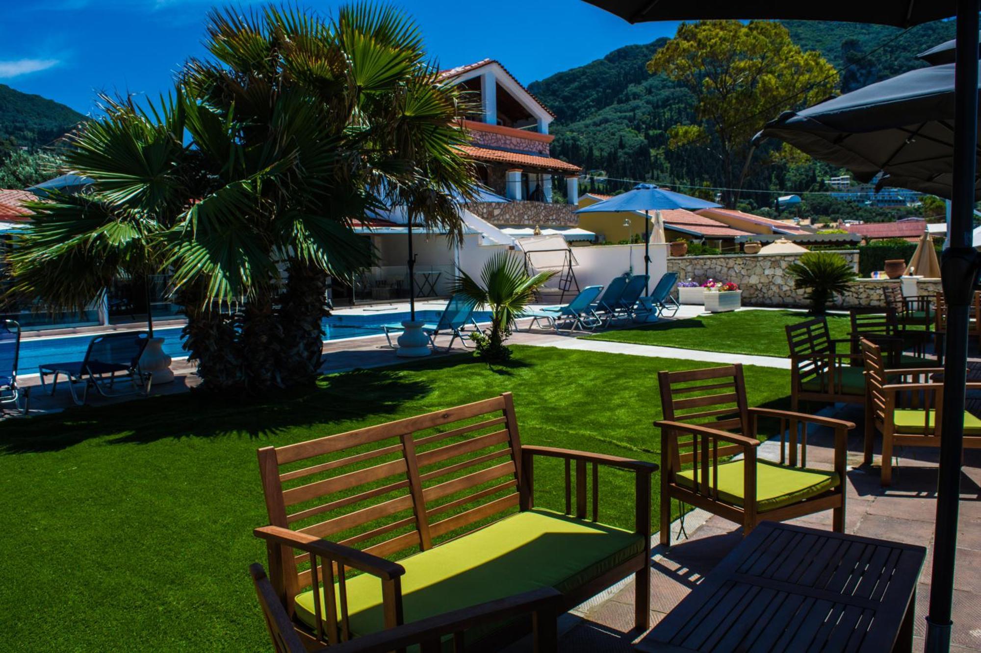 Fanis Seafront Apartments Agios Gordios  Eksteriør billede