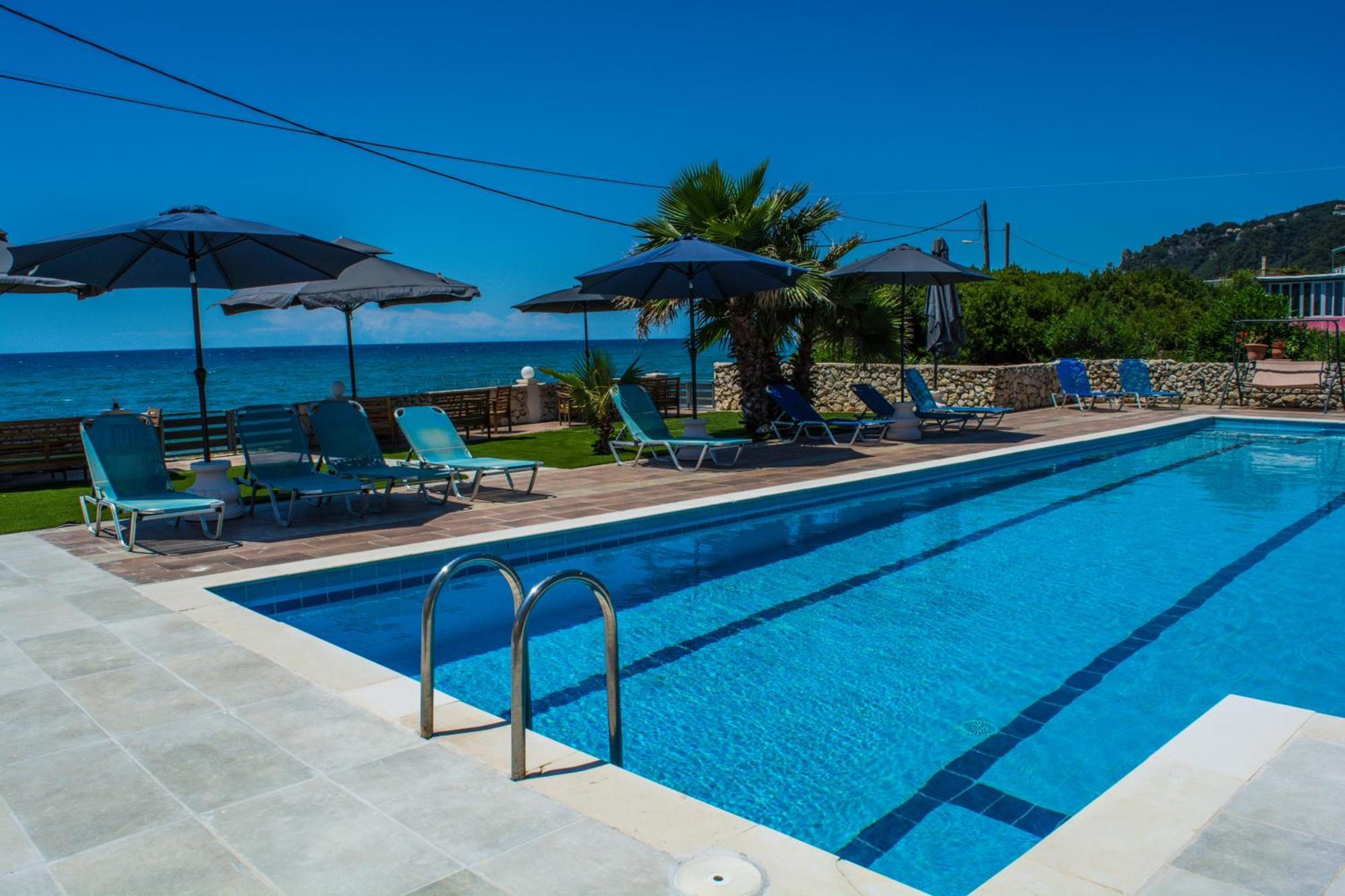 Fanis Seafront Apartments Agios Gordios  Eksteriør billede
