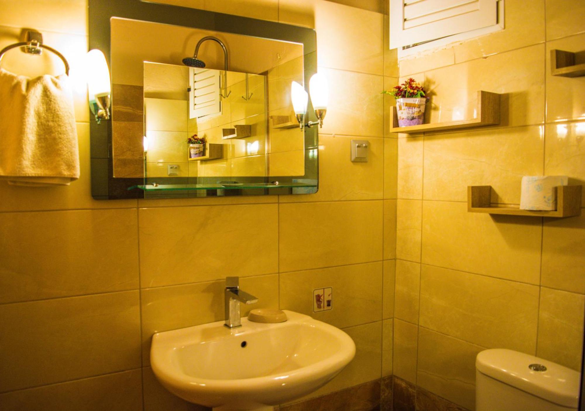Fanis Seafront Apartments Agios Gordios  Eksteriør billede